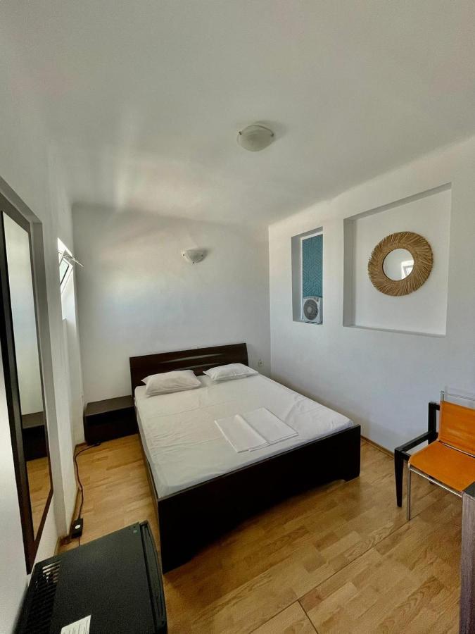 Hostel Cazino Nord Rooms Мамая Экстерьер фото