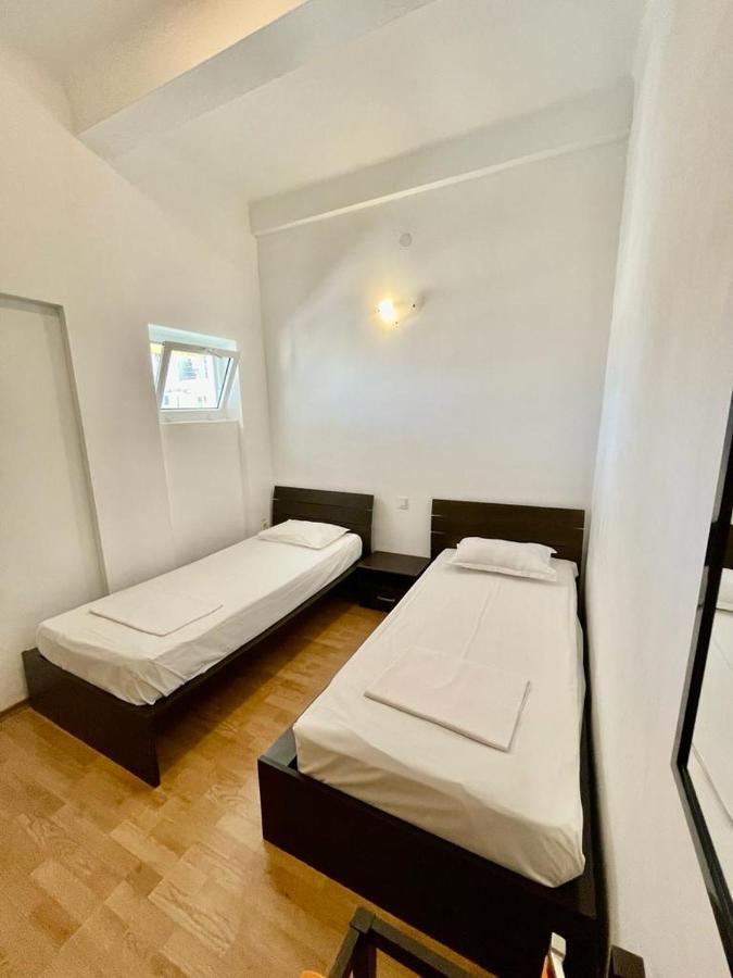 Hostel Cazino Nord Rooms Мамая Экстерьер фото