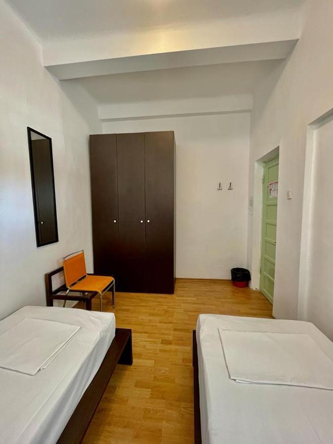 Hostel Cazino Nord Rooms Мамая Экстерьер фото