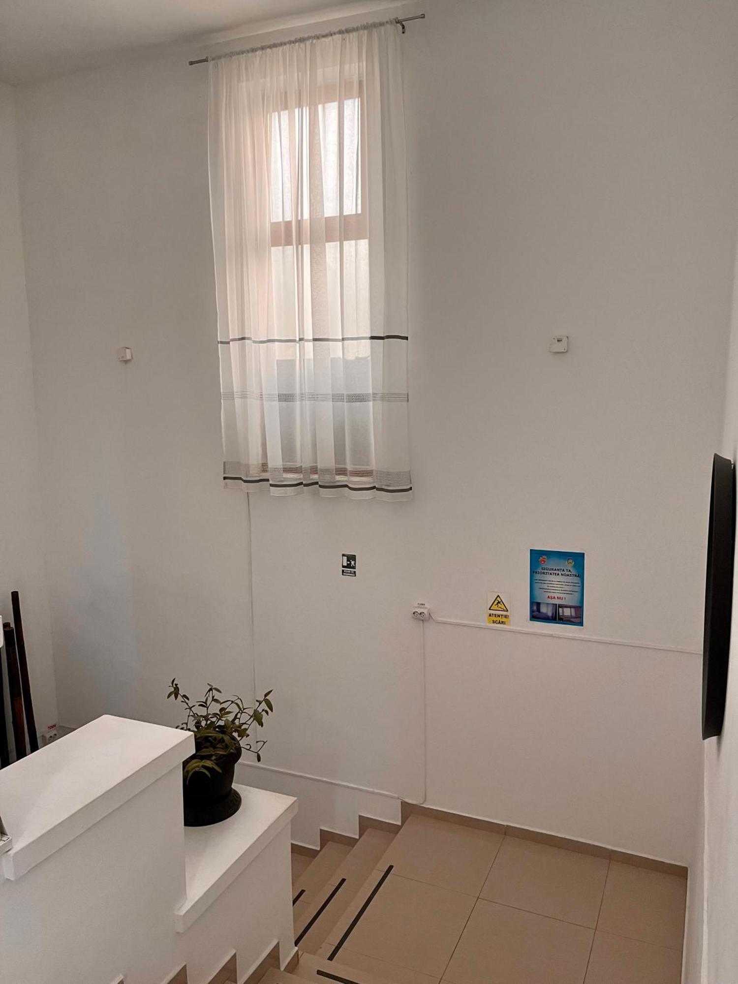 Hostel Cazino Nord Rooms Мамая Экстерьер фото