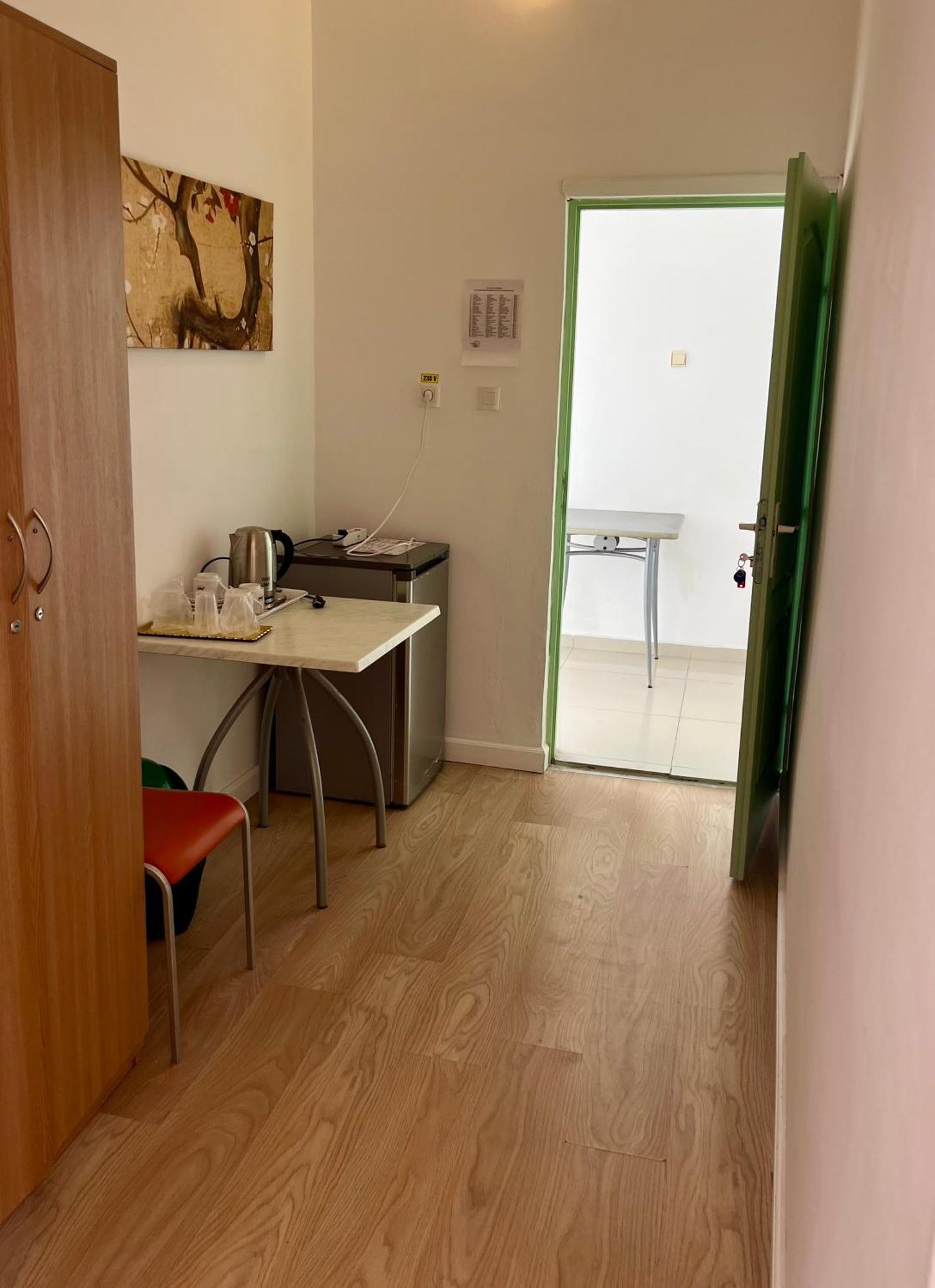 Hostel Cazino Nord Rooms Мамая Экстерьер фото