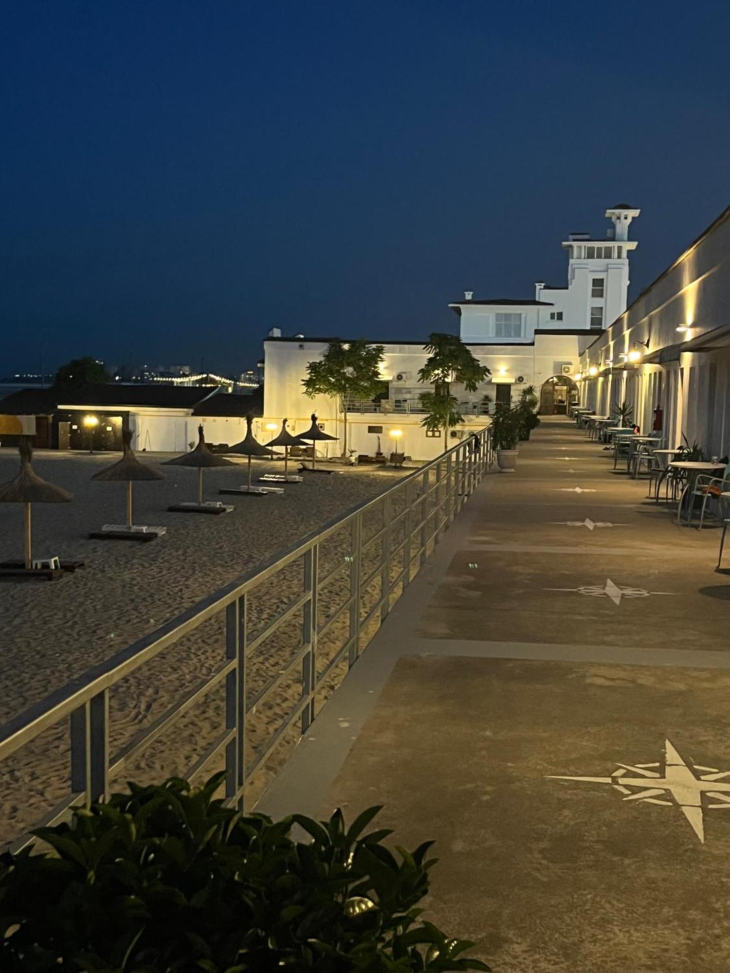 Hostel Cazino Nord Rooms Мамая Экстерьер фото