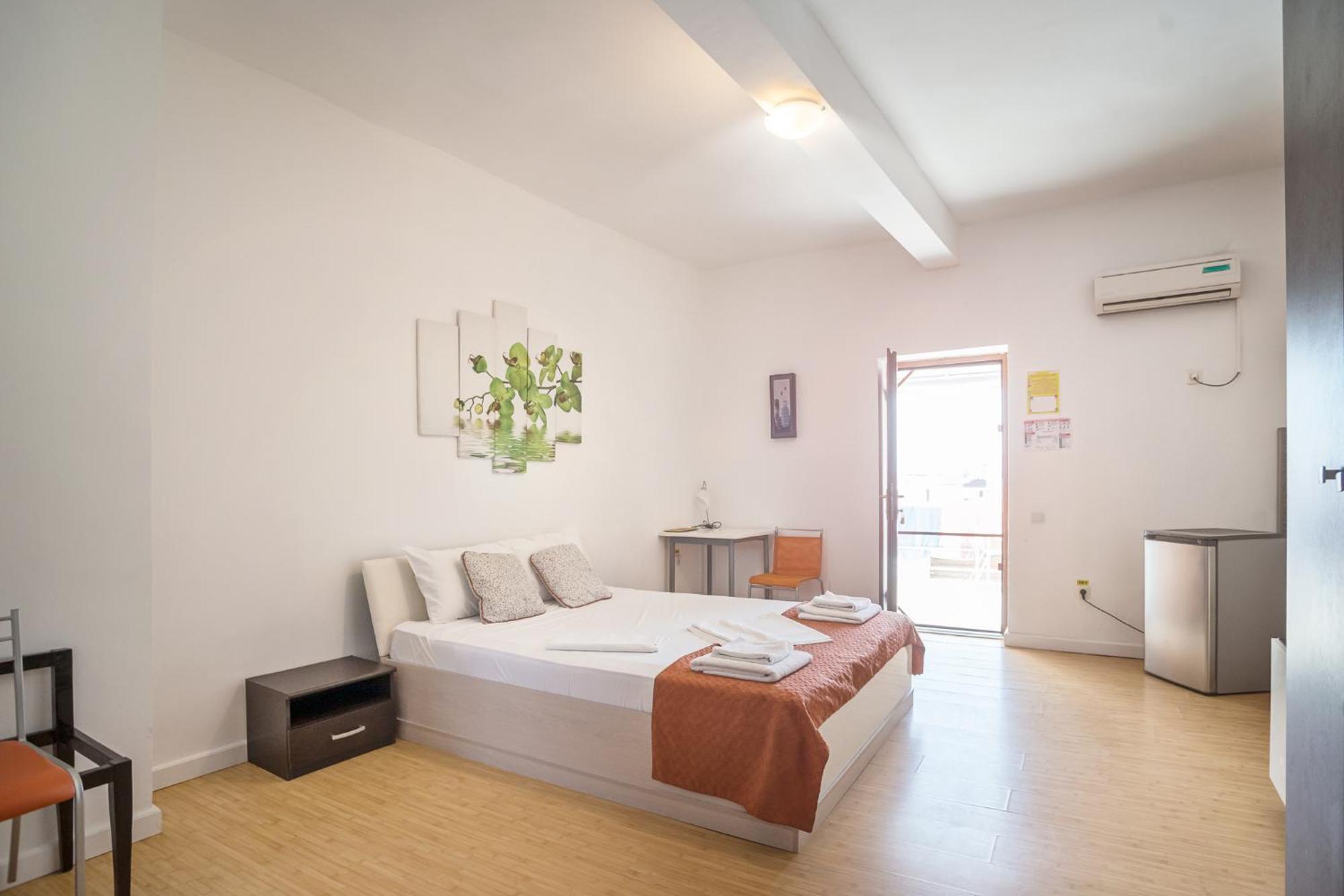 Hostel Cazino Nord Rooms Мамая Экстерьер фото