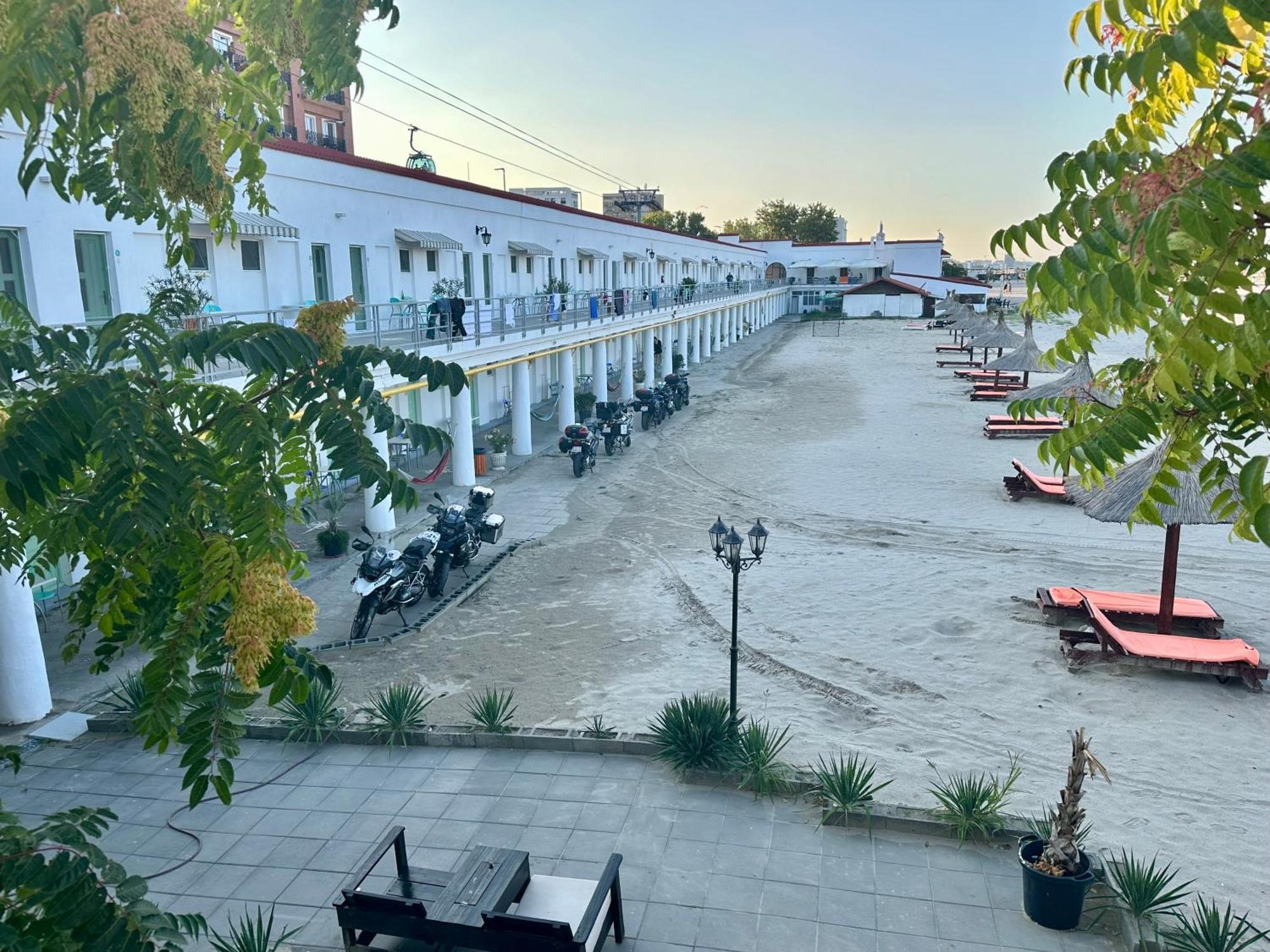 Hostel Cazino Nord Rooms Мамая Экстерьер фото